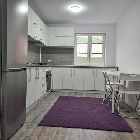 Apartament Terra Targoviste Exteriér fotografie