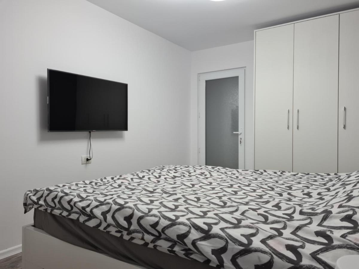 Apartament Terra Targoviste Exteriér fotografie