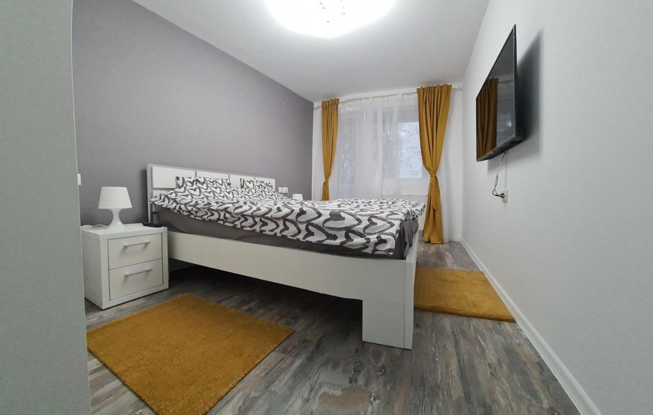 Apartament Terra Targoviste Exteriér fotografie