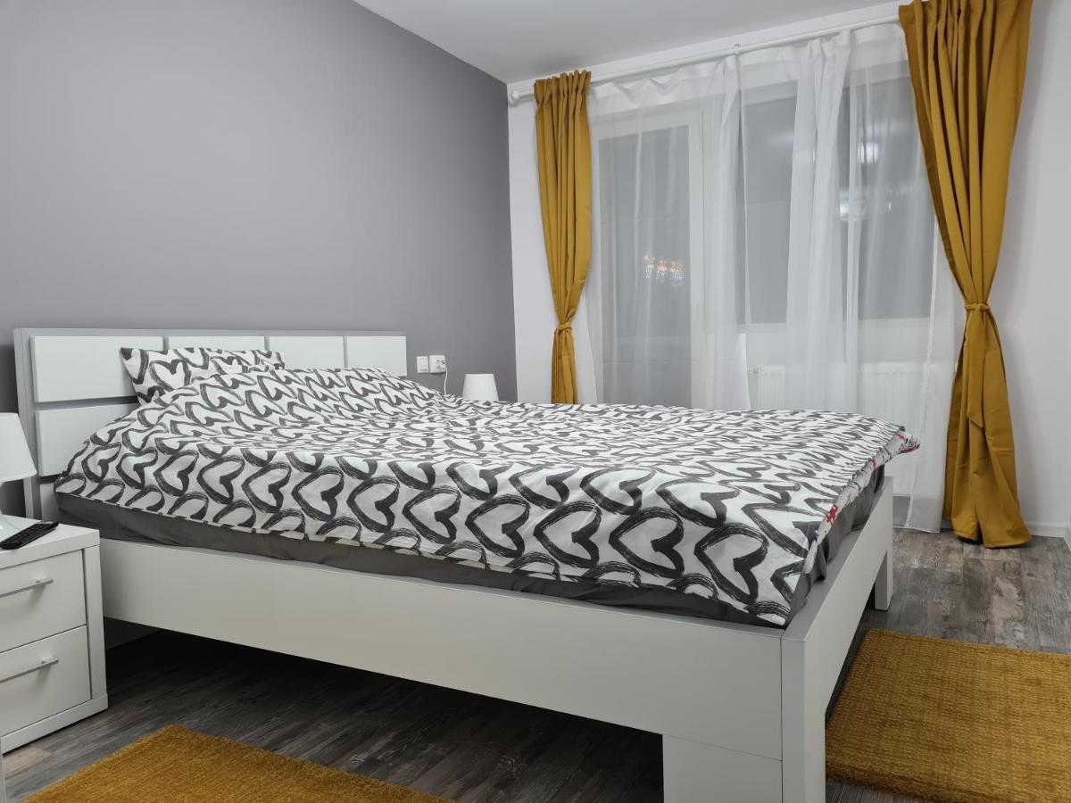 Apartament Terra Targoviste Exteriér fotografie